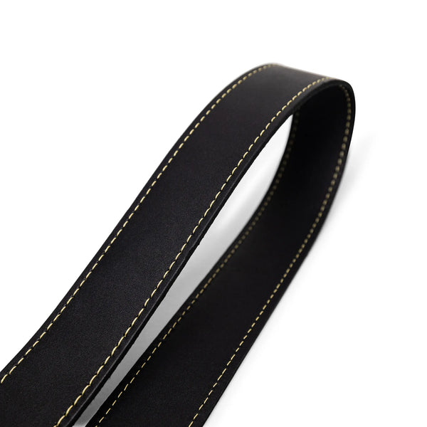 #color_matte black
