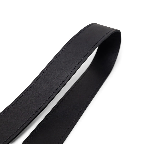 #color_matte black